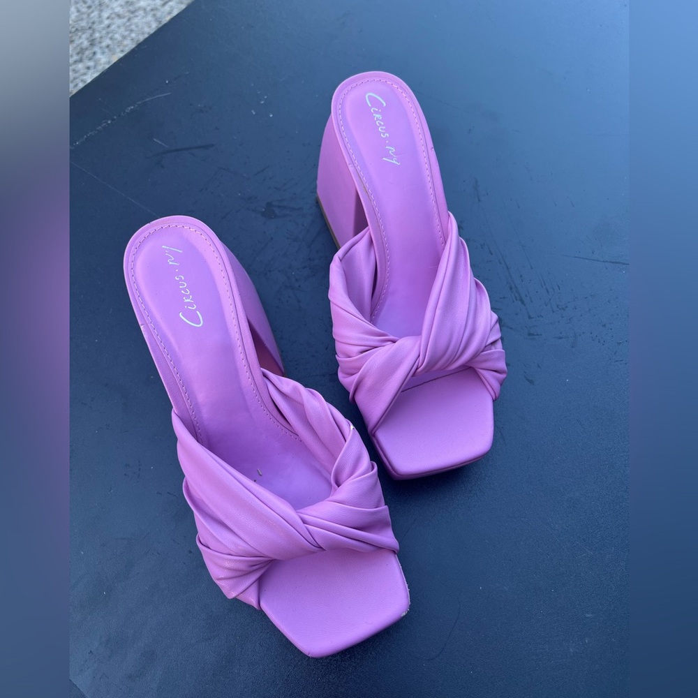Circus NY Heel